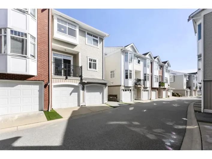 88 19551 66 AVENUE, Surrey