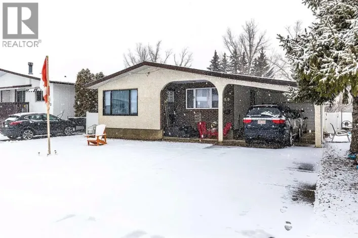 88 Clelland Crescent SE, Medicine Hat