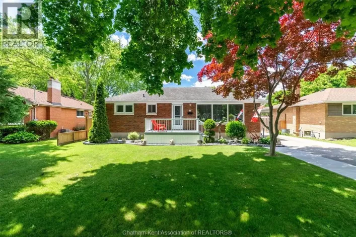 88 DUNVEGAN DRIVE, Chatham