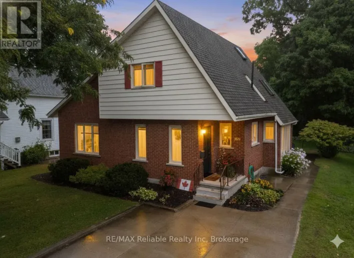 88 EAST WILLIAM STREET, Huron East