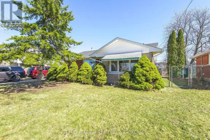 88 GOLDEN BOULEVARD E, Welland