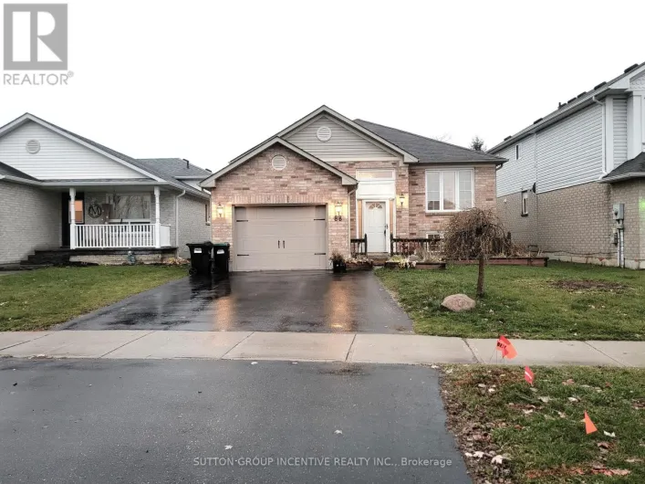 88 LEGGOTT AVENUE, Barrie