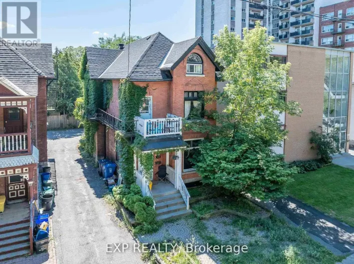 88 MACLAREN STREET, Ottawa