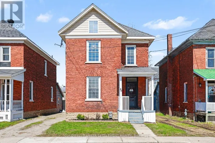 88 RUSSELL STREET E, Smiths Falls