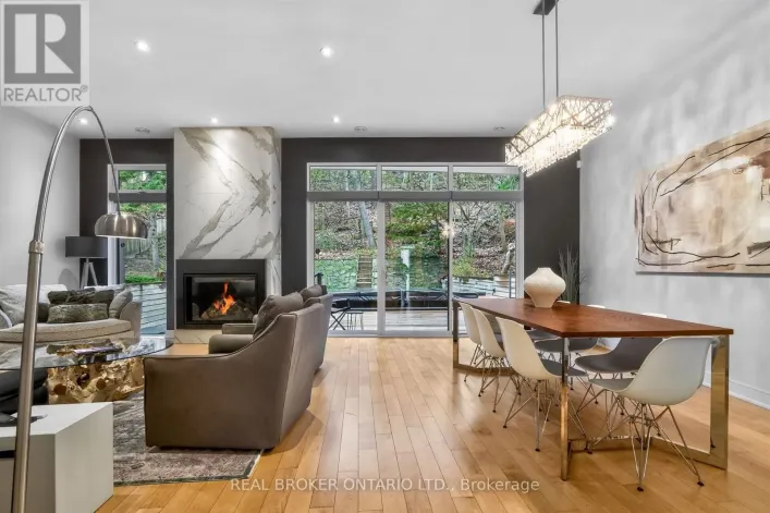 88 SOUTH KINGSWAY WAY, Toronto