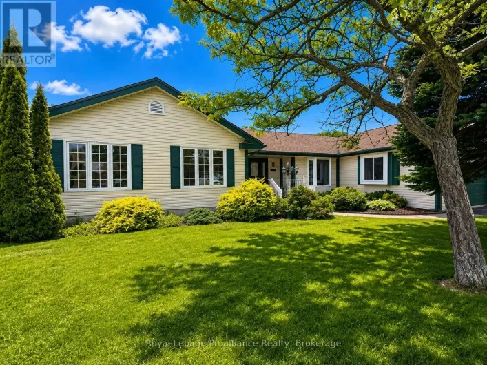 88 WESTWIND CRESCENT, Prince Edward County