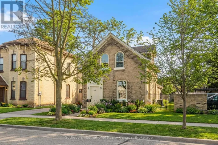 88 WILLIAM STREET, Brantford