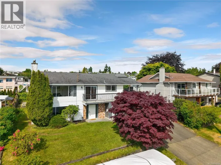 880 Galerno Rd, Campbell River