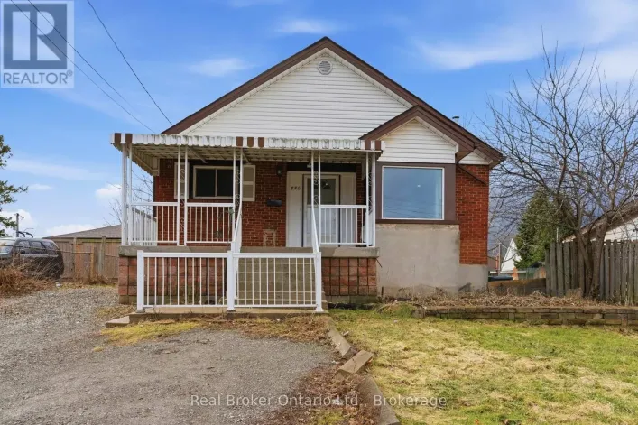 880 LAWRENCE ROAD, Hamilton