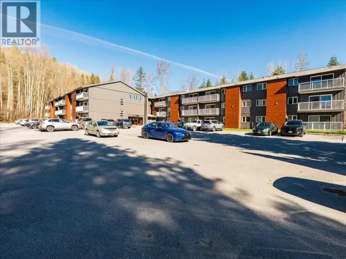 880 WORDSWORTH Avenue Unit# 201, Warfield