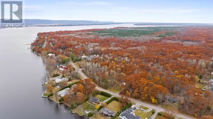 881 BAYVIEW DRIVE, Ottawa