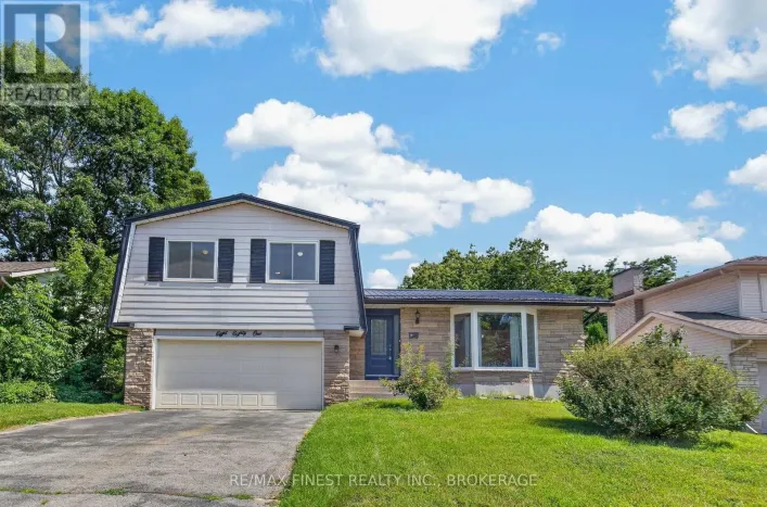 881 LUDGATE CRESCENT, Kingston