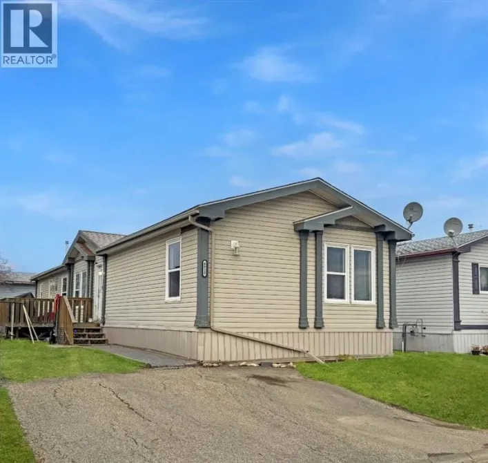 8810 90 Street, Grande Prairie