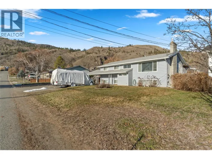 882 DEVER Drive, Kamloops