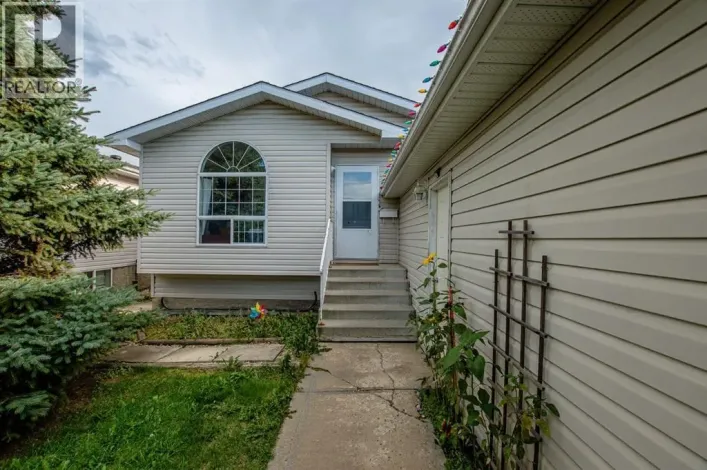 8825 104 Avenue, Grande Prairie