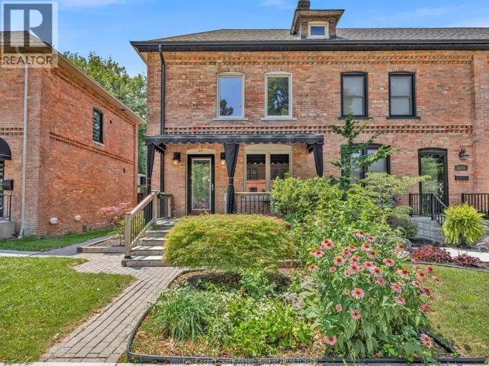 883 MONMOUTH, Windsor