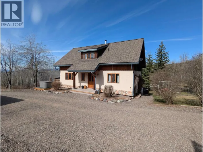 8839 BLUFF ROAD, Telkwa