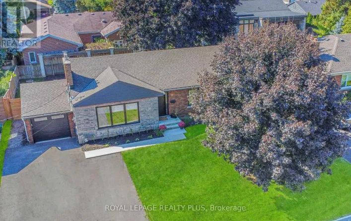 884 EAGLE DRIVE, Burlington