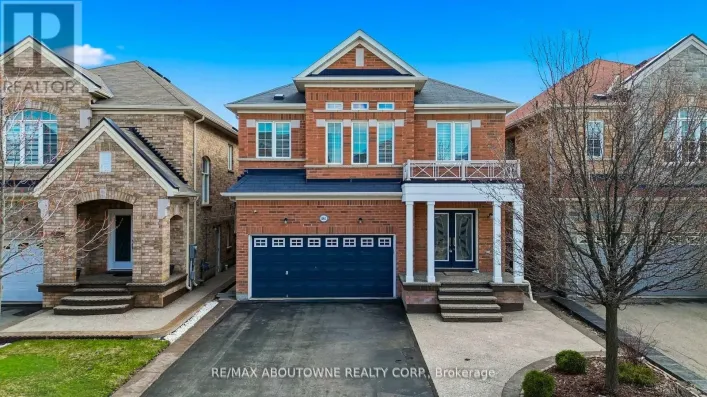 884 STOUTT CRESCENT, Milton