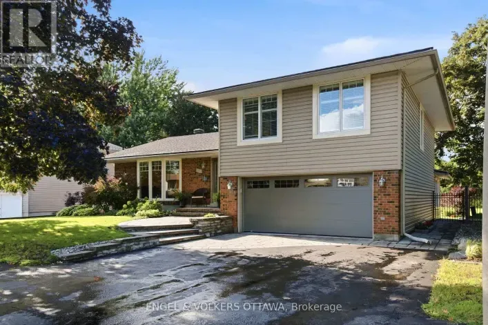 885 PLANTE DRIVE, Ottawa