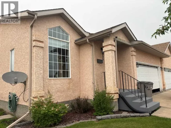 8854 106 Avenue, Grande Prairie