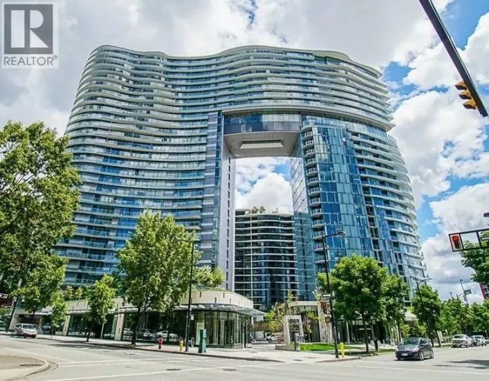 886 87 NELSON STREET, Vancouver