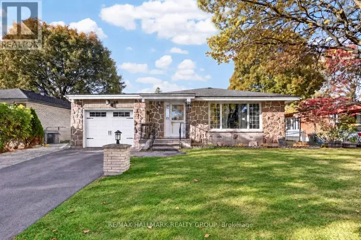 886 TROJAN AVENUE, Ottawa