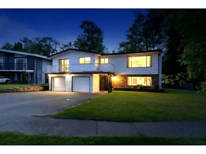 8864 URSUS CRESCENT, Surrey