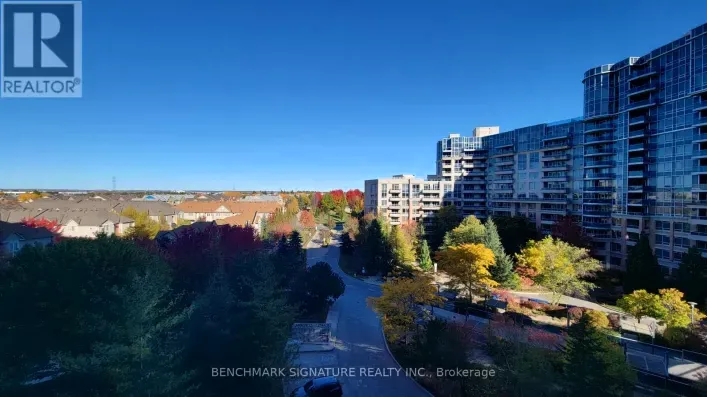 887 - 23 COX BOULEVARD, Markham