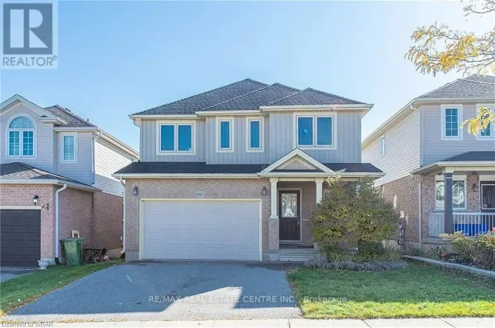 887 FRONTENAC CRESCENT, Woodstock