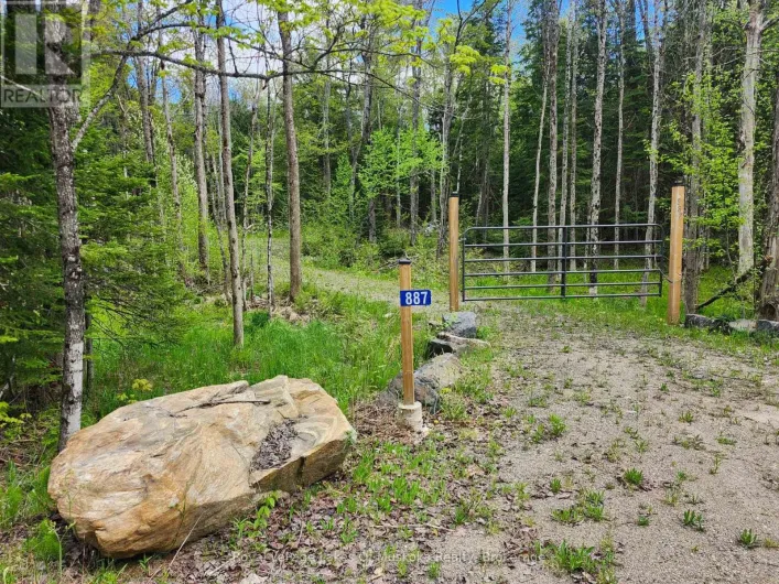 887 STAR LAKE ROAD, Perry