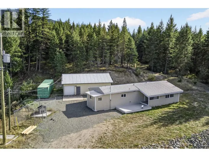 888 Barriere Lakes Road, Barriere