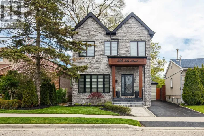 888 FOURTH STREET, Mississauga