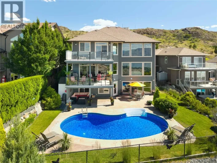 888 HEWETSON Avenue, Kelowna