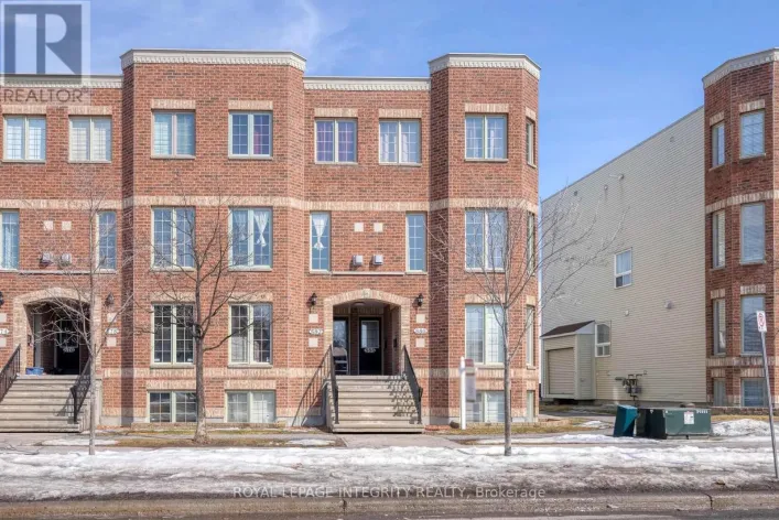 888 LONGFIELDS DRIVE, Ottawa