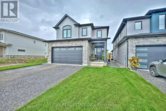 8880 ANGIE DRIVE, Niagara Falls