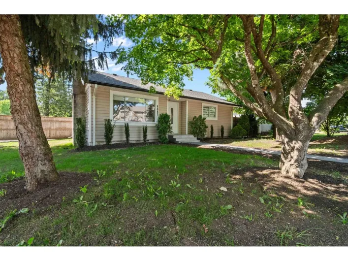 8881 NOWELL STREET|Chilliwack Proper South, Chilliwack