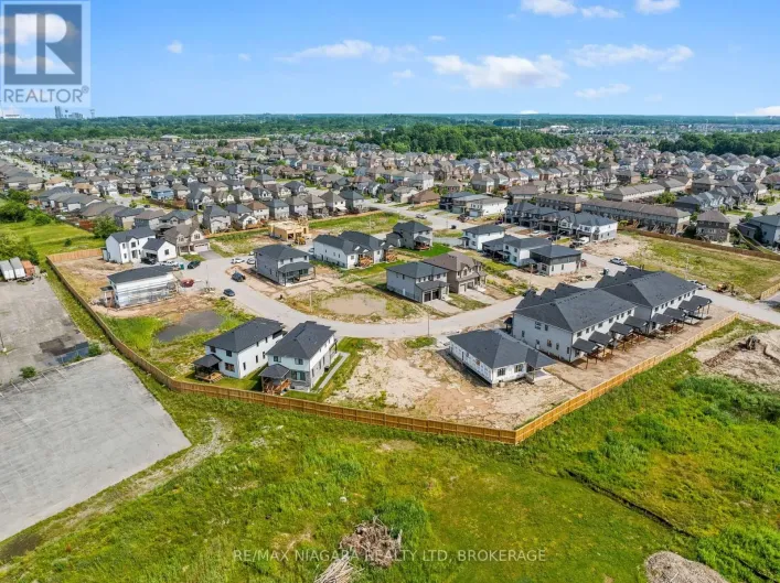 8885 ANGIE DRIVE, Niagara Falls