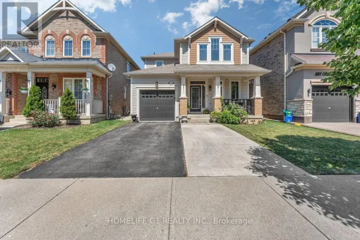 889 CHALLINOR TERRACE, Milton