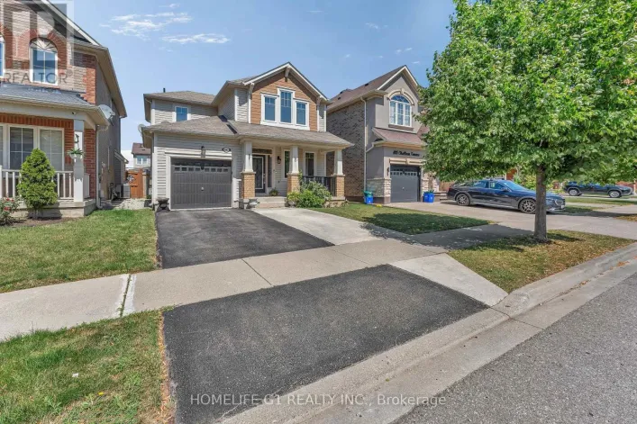889 CHALLINOR TERRACE, Milton
