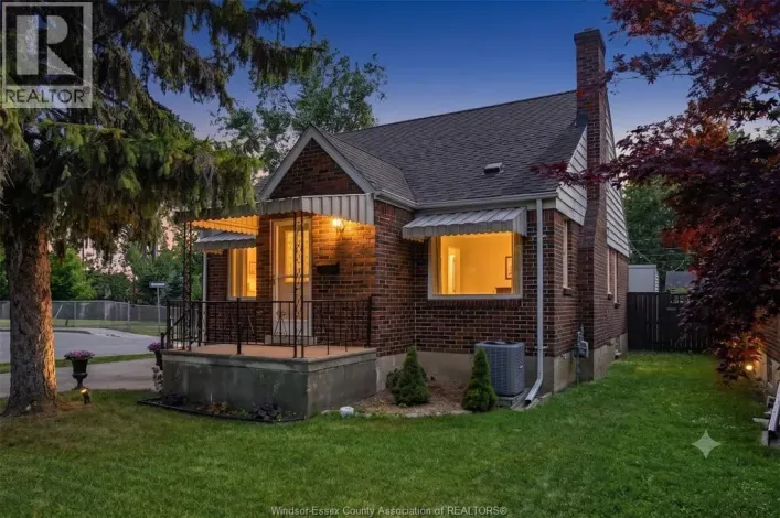 889 PATRICE DRIVE, Windsor