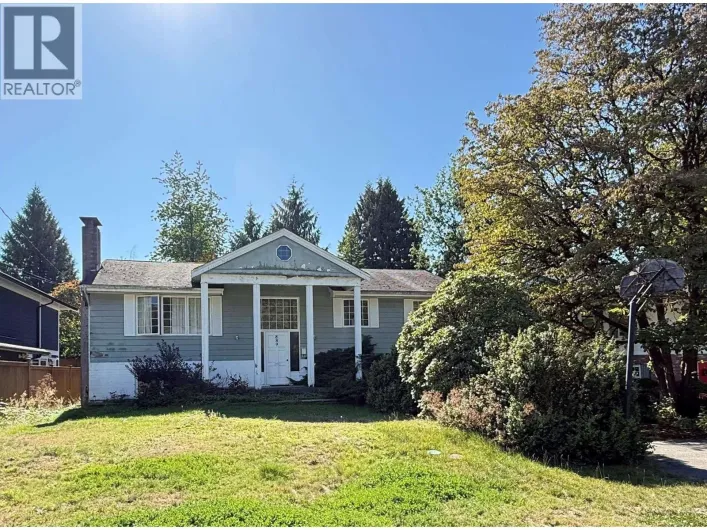889 ROSS ROAD, North Vancouver