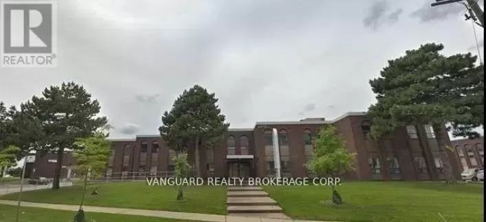 8-9 - 4478 CHESSWOOD DRIVE, Toronto