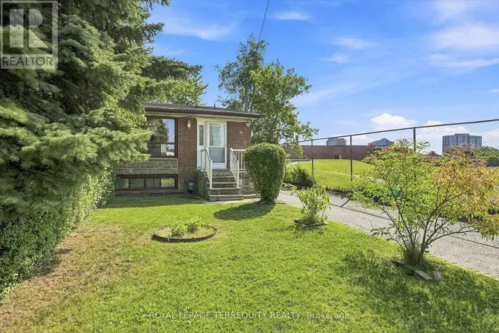 89 BENJAMIN BOULEVARD, Toronto