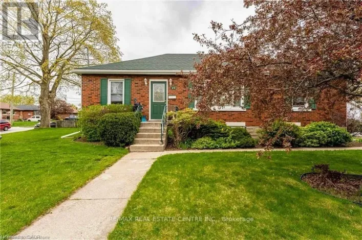 89 ELGIN STREET N, Cambridge