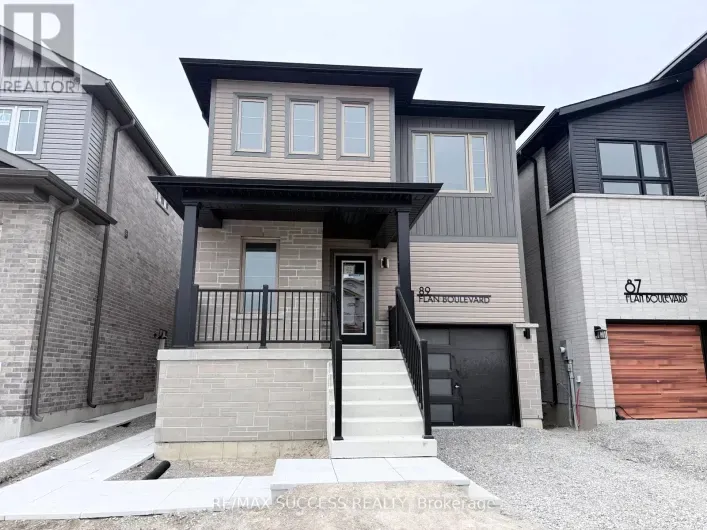 89 FLAN BOULEVARD, Barrie