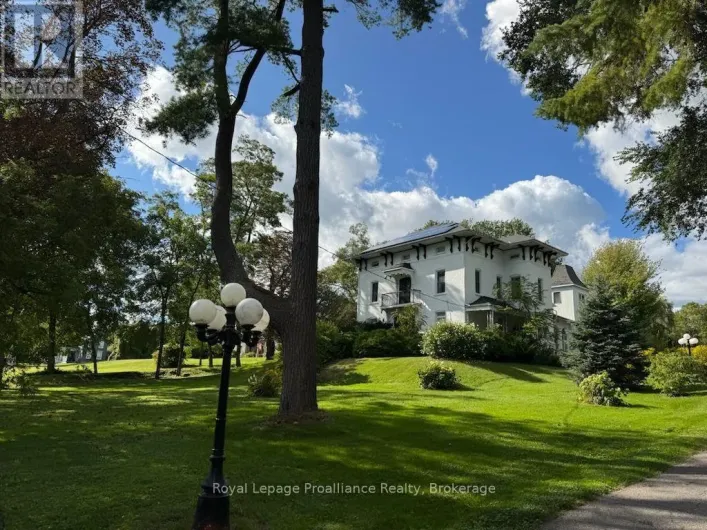 89 KING STREET E, Cramahe