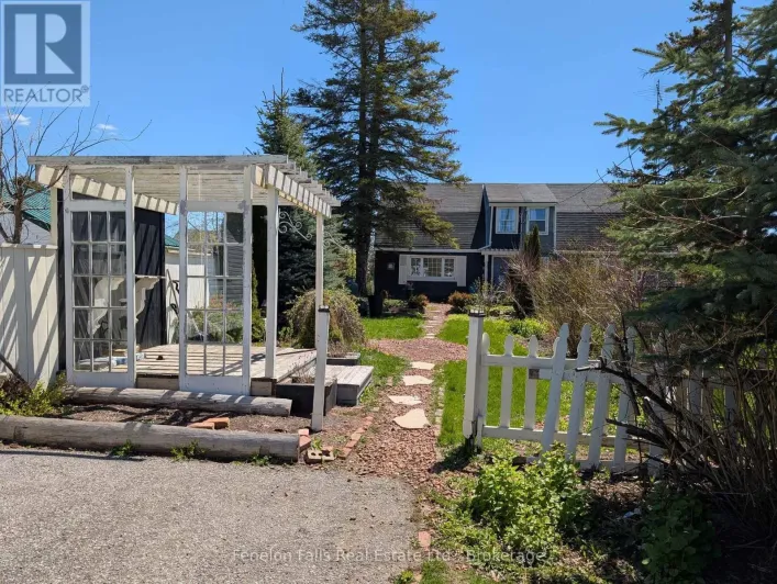 89 LINDSAY STREET, Kawartha Lakes