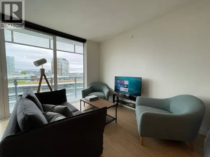 89 NELSON STREET, Vancouver