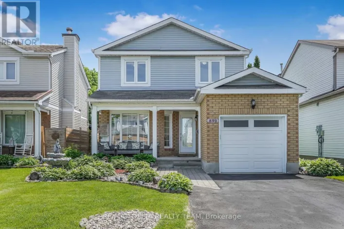890 BIDEFORD STREET, Ottawa